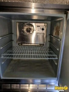 2000 E-450 Van Kitchen Food Truck All-purpose Food Truck Additional 3 Maryland Diesel Engine for Sale