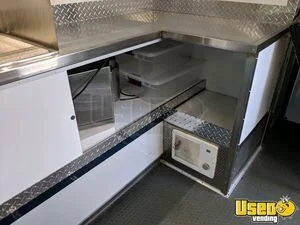 2000 E-450 Van Kitchen Food Truck All-purpose Food Truck Fresh Water Tank Maryland Diesel Engine for Sale