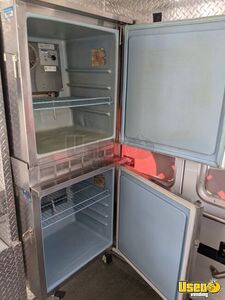2000 E-450 Van Kitchen Food Truck All-purpose Food Truck Generator Maryland Diesel Engine for Sale