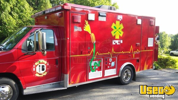2000 E-450 Van Kitchen Food Truck All-purpose Food Truck Maryland Diesel Engine for Sale