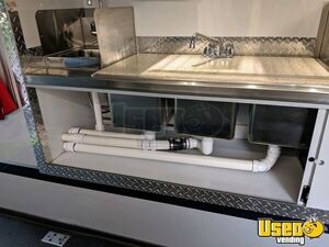 2000 E-450 Van Kitchen Food Truck All-purpose Food Truck Triple Sink Maryland Diesel Engine for Sale