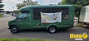 2000 E450 Coffee & Beverage Truck Cabinets New York Gas Engine for Sale