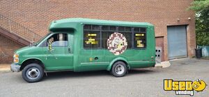 2000 E450 Coffee & Beverage Truck Concession Window New York Gas Engine for Sale