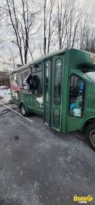 2000 E450 Coffee & Beverage Truck Diamond Plated Aluminum Flooring New York Gas Engine for Sale