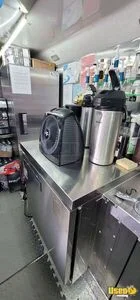 2000 E450 Coffee & Beverage Truck Gray Water Tank New York Gas Engine for Sale