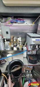 2000 E450 Coffee & Beverage Truck Gray Water Tank New York Gas Engine for Sale