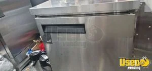 2000 E450 Coffee & Beverage Truck Hand-washing Sink New York Gas Engine for Sale