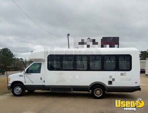 2000 E450 Shuttle Bus Shuttle Bus Air Conditioning Alabama Diesel Engine for Sale