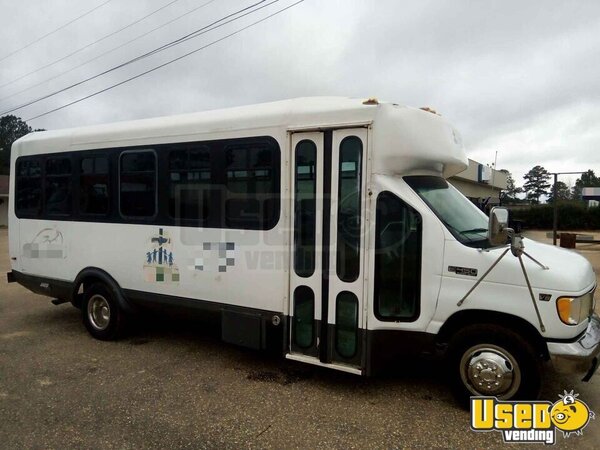 2000 E450 Shuttle Bus Shuttle Bus Alabama Diesel Engine for Sale