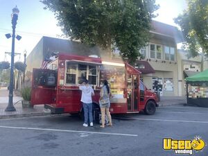 2000 Express 3500 All-purpose Food Truck Stainless Steel Wall Covers California Diesel Engine for Sale