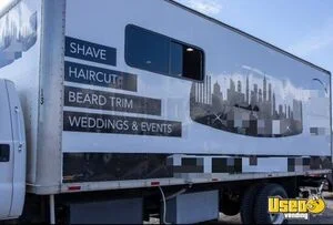2000 F650 Mobile Barbershop Truck Mobile Hair & Nail Salon Truck Fresh Water Tank New York Diesel Engine for Sale