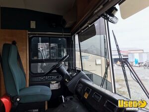 2000 Food Bus All-purpose Food Truck Surveillance Cameras Delaware Diesel Engine for Sale