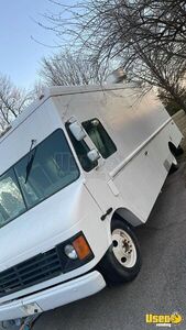 2000 Food Truck All-purpose Food Truck Diamond Plated Aluminum Flooring Nebraska Diesel Engine for Sale