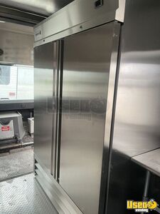 2000 Food Truck All-purpose Food Truck Prep Station Cooler Nebraska Diesel Engine for Sale