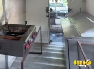 2000 Food Truck All-purpose Food Truck Prep Station Cooler North Carolina Diesel Engine for Sale