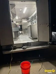 2000 Food Truck All-purpose Food Truck Refrigerator Nebraska Diesel Engine for Sale
