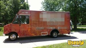 2000 Ford E350 Food Truck / Mobile Kitchen Kansas Gas Engine for Sale