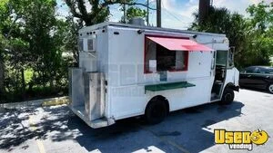 2000 Freightliner All-purpose Food Truck Diamond Plated Aluminum Flooring Florida Diesel Engine for Sale