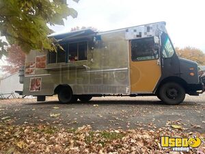 2000 Grumman Olson Kitchen Food Truck All-purpose Food Truck Spare Tire Ohio for Sale