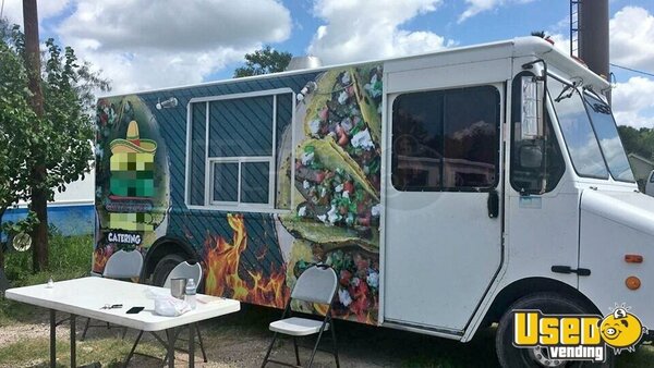 2000 Grumman Olson Step Van Kitchen Food Truck All-purpose Food Truck Texas Gas Engine for Sale