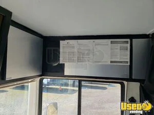 2000 Jamboree Mobile Barbershop Truck Mobile Hair & Nail Salon Truck Generator California Gas Engine for Sale
