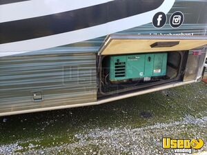 2000 Jamboree Mobile Barbershop Truck Mobile Hair & Nail Salon Truck Hot Water Heater California Gas Engine for Sale