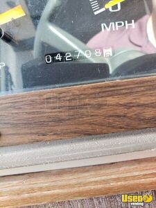 2000 Jamboree Mobile Barbershop Truck Mobile Hair & Nail Salon Truck Surveillance Cameras California Gas Engine for Sale