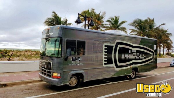 2000 Jamboree Mobile Hair & Nail Salon Truck Florida Gas Engine for Sale