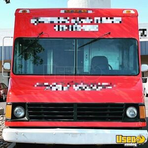 2000 Kitchen Food Truck All-purpose Food Truck Air Conditioning Arizona Diesel Engine for Sale