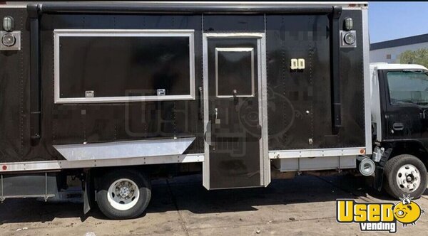 2000 Kitchen Food Truck All-purpose Food Truck Arizona Diesel Engine for Sale