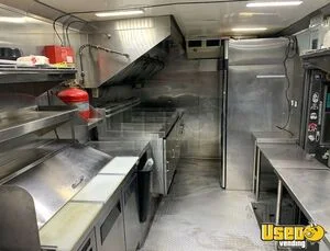 2000 Kitchen Food Truck All-purpose Food Truck Awning Arizona Diesel Engine for Sale
