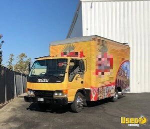 2000 Kitchen Food Truck All-purpose Food Truck Concession Window California Diesel Engine for Sale