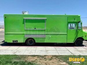 2000 Kitchen Food Truck All-purpose Food Truck Concession Window California Gas Engine for Sale