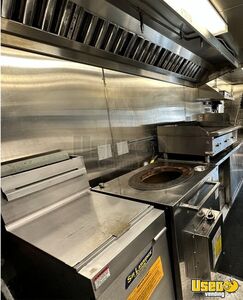 2000 Kitchen Food Truck All-purpose Food Truck Diamond Plated Aluminum Flooring North Carolina Gas Engine for Sale