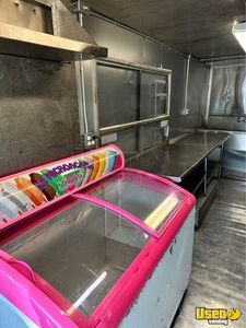 2000 Kitchen Food Truck All-purpose Food Truck Exterior Customer Counter Texas Gas Engine for Sale