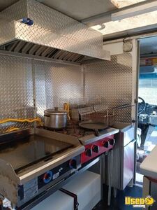 2000 Kitchen Food Truck All-purpose Food Truck Fryer Virginia Diesel Engine for Sale
