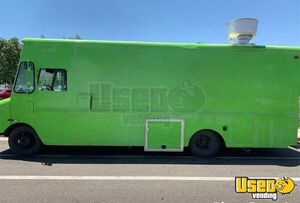 2000 Kitchen Food Truck All-purpose Food Truck Insulated Walls California Gas Engine for Sale