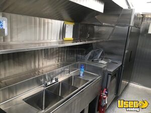 2000 Kitchen Food Truck All-purpose Food Truck Propane Tank California Diesel Engine for Sale