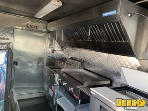 2000 Kitchen Food Truck All-purpose Food Truck Reach-in Upright Cooler California Gas Engine for Sale