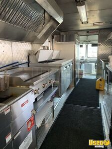 2000 Kitchen Food Truck All-purpose Food Truck Refrigerator California Gas Engine for Sale