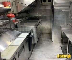 2000 Kitchen Food Truck All-purpose Food Truck Stainless Steel Wall Covers Arizona Diesel Engine for Sale