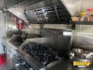 2000 Kitchen Food Truck All-purpose Food Truck Upright Freezer Georgia Gas Engine for Sale