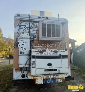 2000 M Line All-purpose Food Truck Cabinets Utah Diesel Engine for Sale