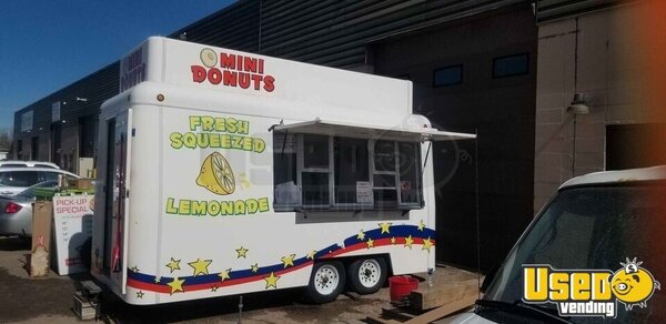 2000 Mini Donut Trailer Bakery Trailer Alberta for Sale