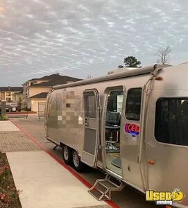 2000 Mobile Barbershop Mobile Hair & Nail Salon Truck Air Conditioning Texas for Sale