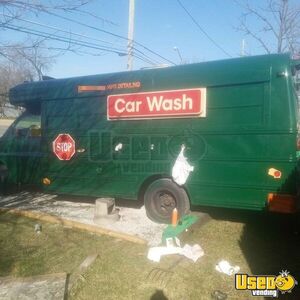 2000 Mobile Carwash/detailing Truck Auto Detailing Trailer / Truck Indiana Gas Engine for Sale