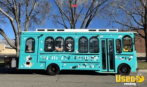 2000 Mobile Pet Wash And Retail Store Truck Pet Care / Veterinary Truck Concession Window New Mexico Gas Engine for Sale