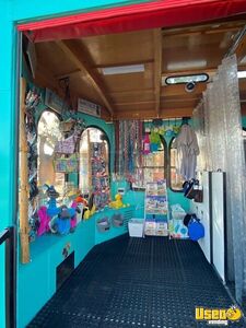 2000 Mobile Pet Wash And Retail Store Truck Pet Care / Veterinary Truck Interior Lighting New Mexico Gas Engine for Sale
