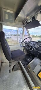 2000 Mt 45 Chassis All-purpose Food Truck Air Conditioning Florida Diesel Engine for Sale