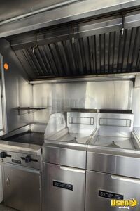 2000 Mt 45 Chassis All-purpose Food Truck Shore Power Cord Florida Diesel Engine for Sale
